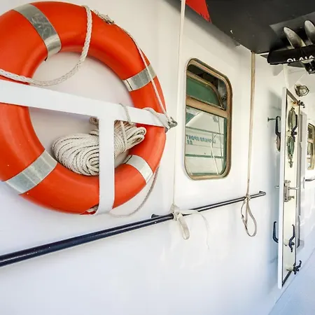 Båthotell Boat *
